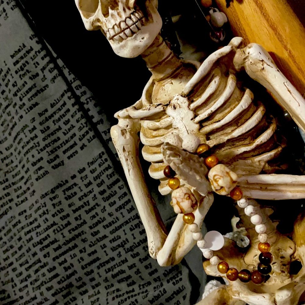 💛🤍🤎 oil infusible stretch bracelet 9” 🤎🤍💛